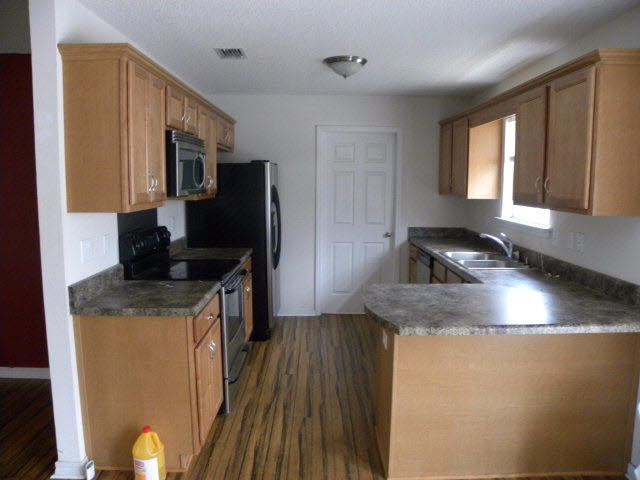 1763 Abbey Loop Foley, AL 36535 - Photo 2 of 10