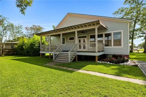 $555,000 | 163 South 7th Street, Ponchatoula, LA 70454