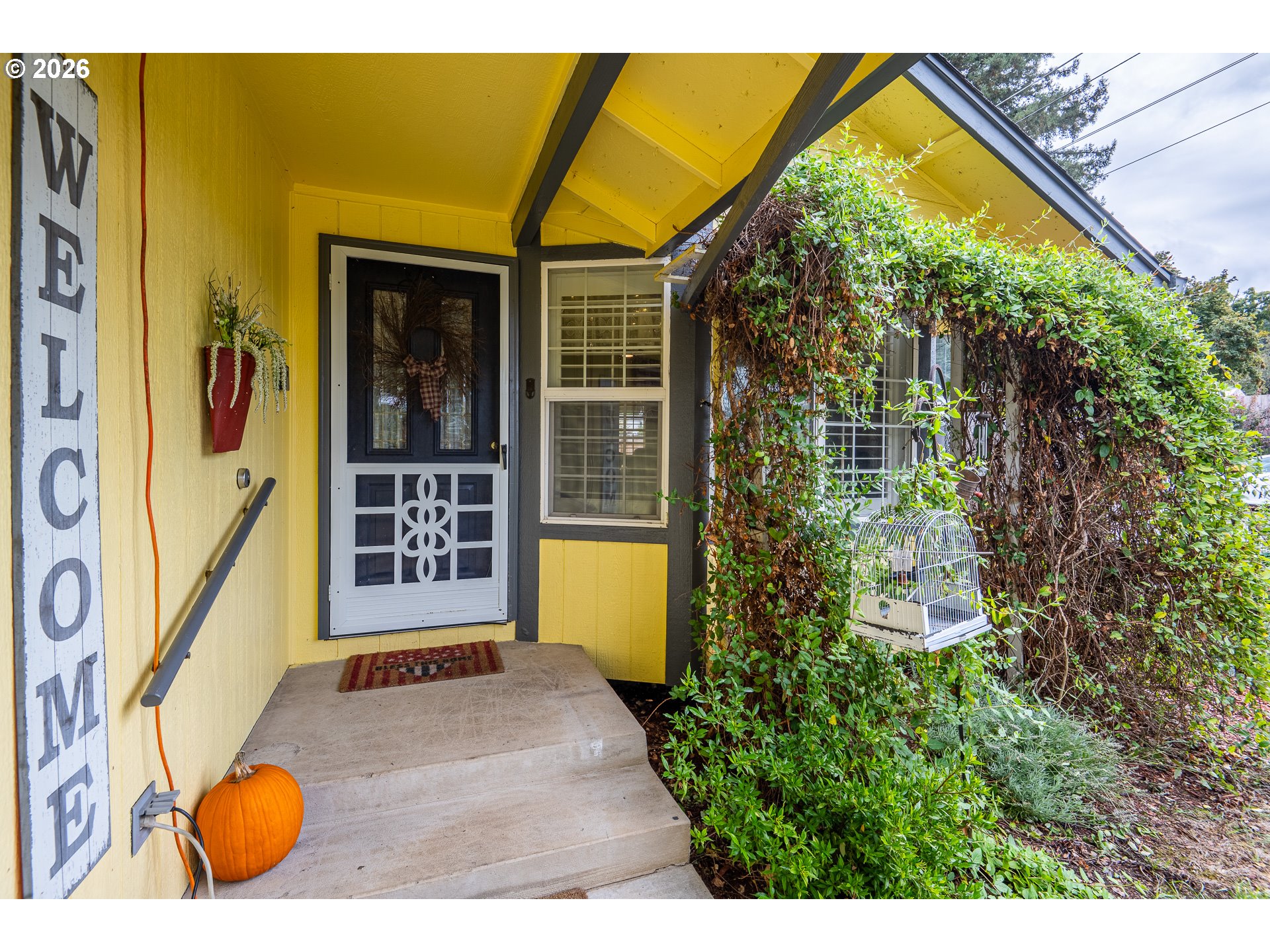 90 South 17th Street Cottage Grove, OR 97424 - Photo 3 of 23 a view of outdoor space and porch