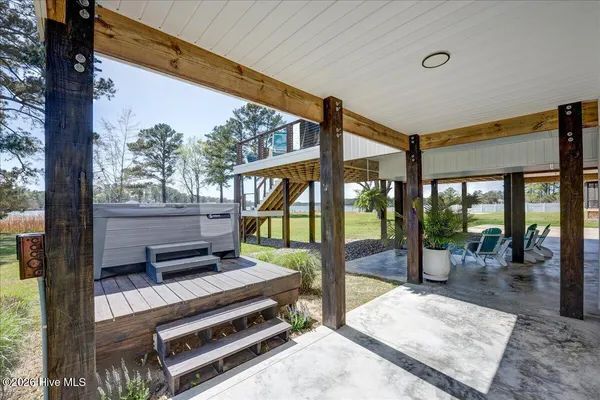 $949,000 | 9226 Hart Drive, Oriental, NC 28571