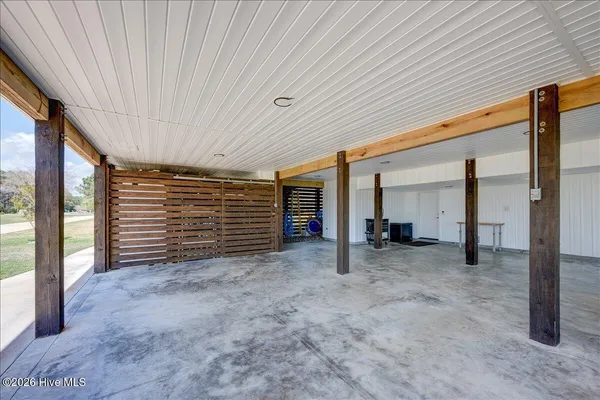 $949,000 | 9226 Hart Drive, Oriental, NC 28571
