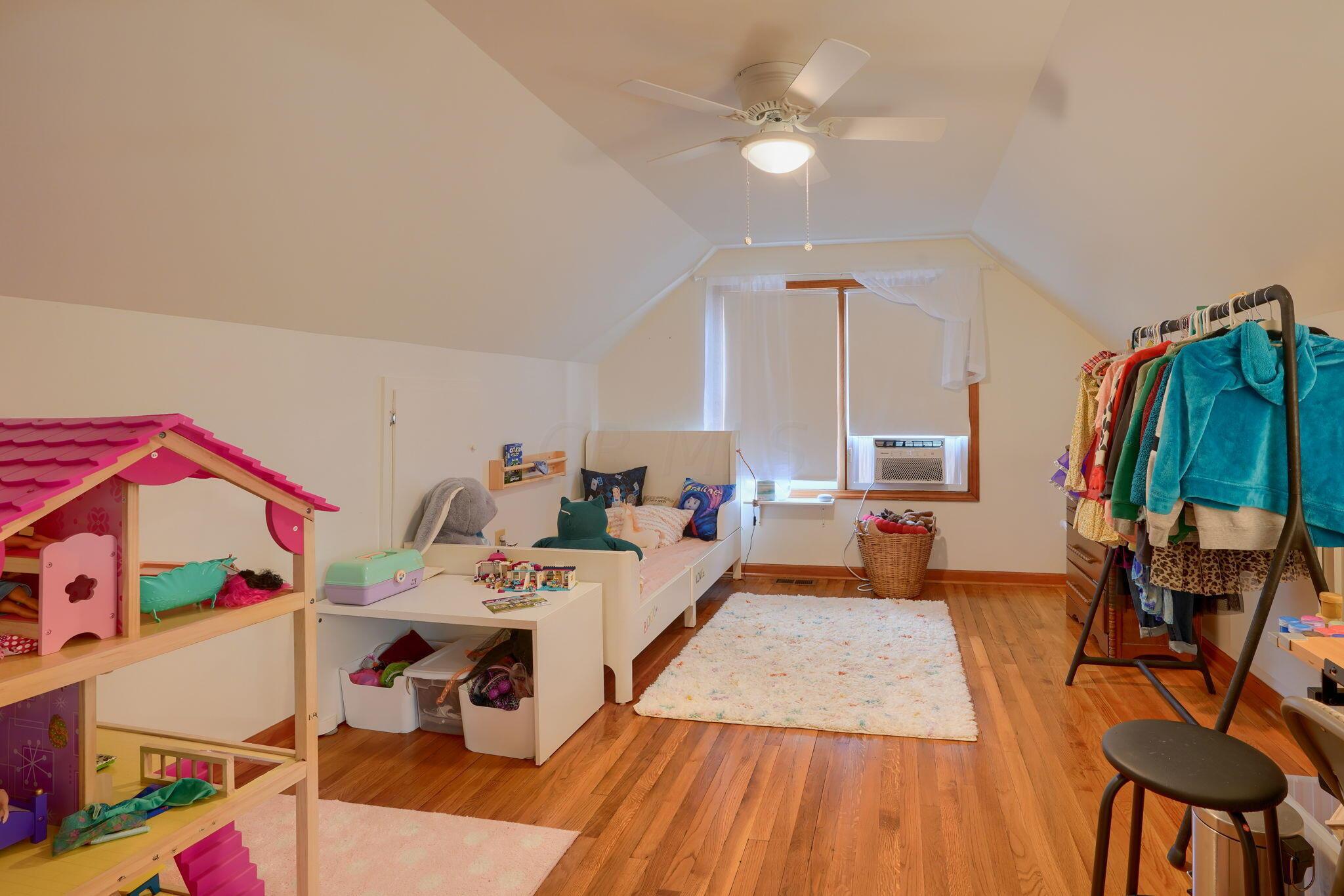 2928 Templeton Road Columbus, OH 43209 - Photo 14 of 29 2928 Templeton Rd (38)