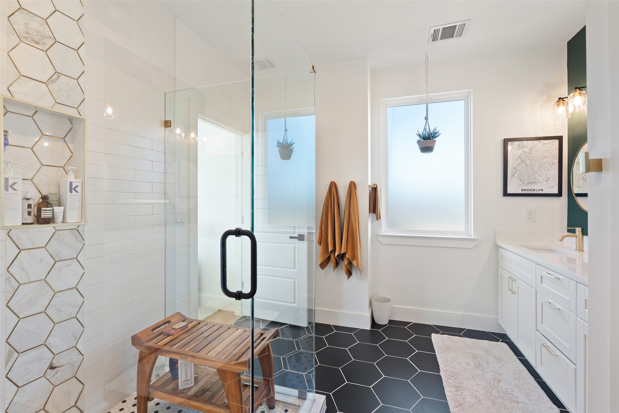 5604 Samuel Huston Avenue, Unit 2 Austin, TX 78721 - Photo 17 of 32