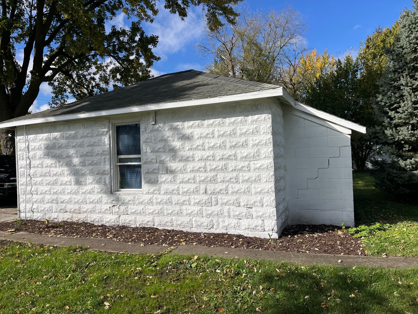 335 North Avenue Sycamore, IL 60178 - Photo 3 of 14