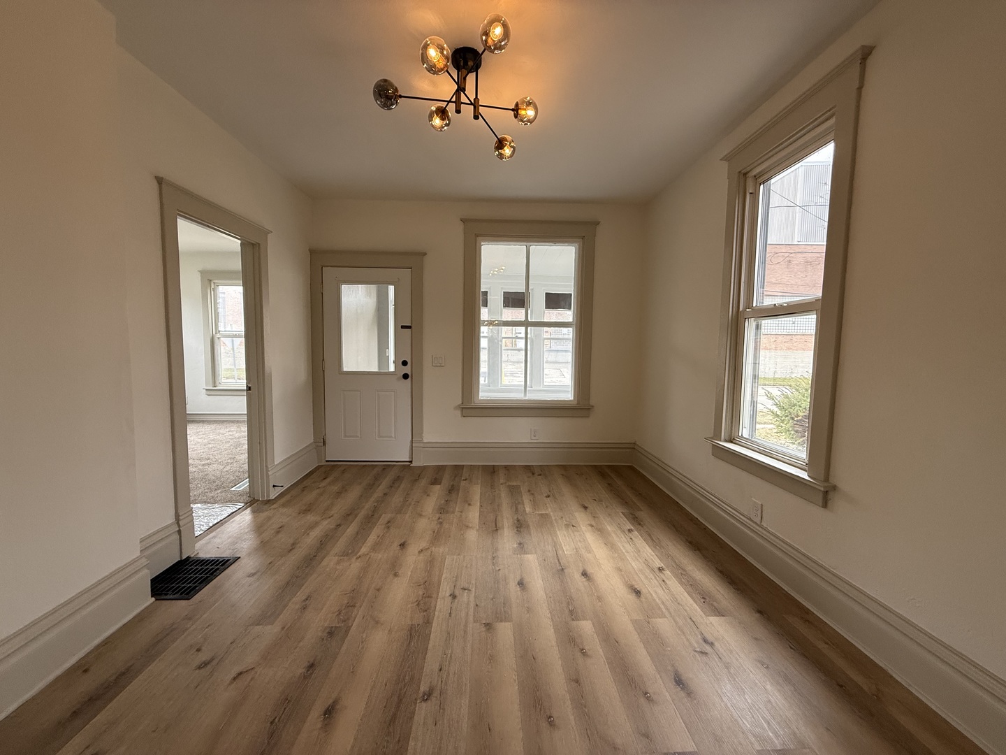 335 North Avenue Sycamore, IL 60178 - Photo 4 of 14