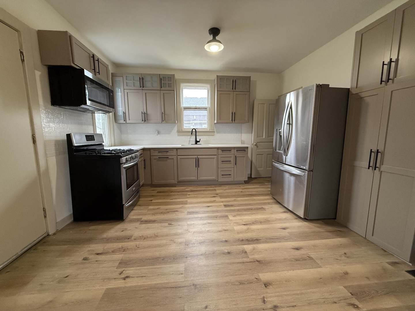 335 North Avenue Sycamore, IL 60178 - Photo 7 of 14