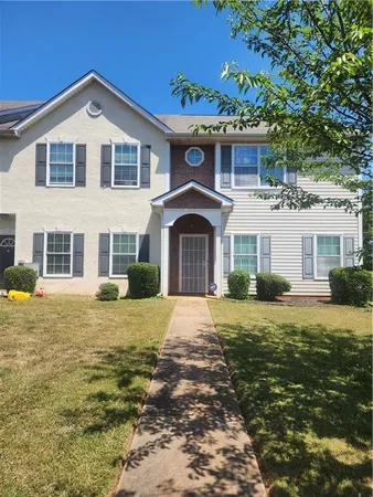 $199,000 | 821 Commerce Boulevard, Riverdale, GA 30296