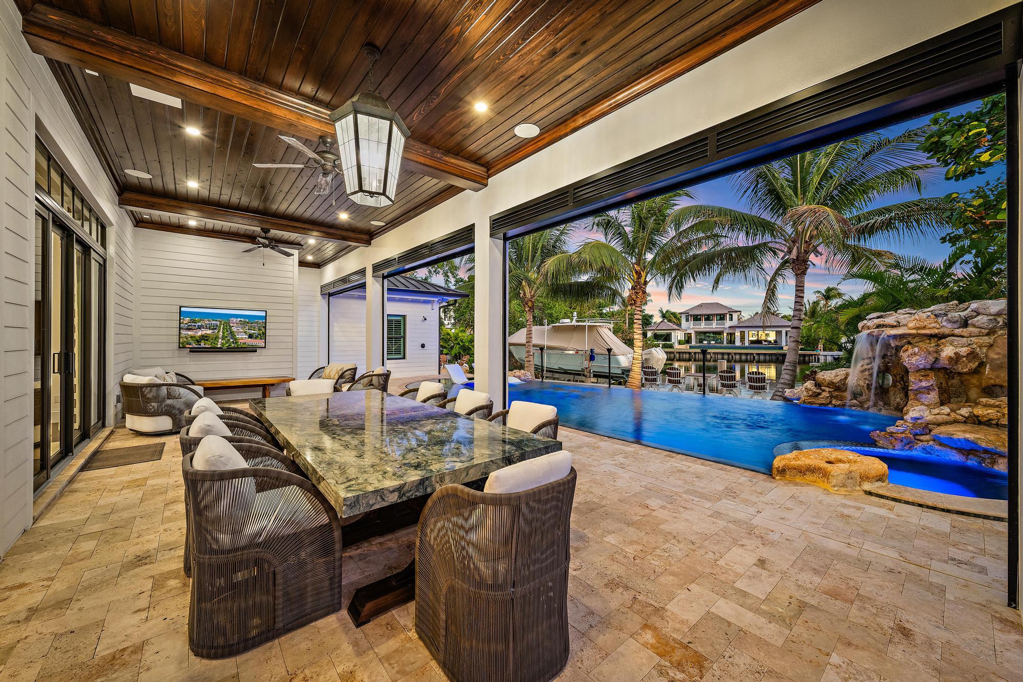 942 Pompano Drive Jupiter, FL 33458 - Photo 45 of 70 942 Pompano Dr-44