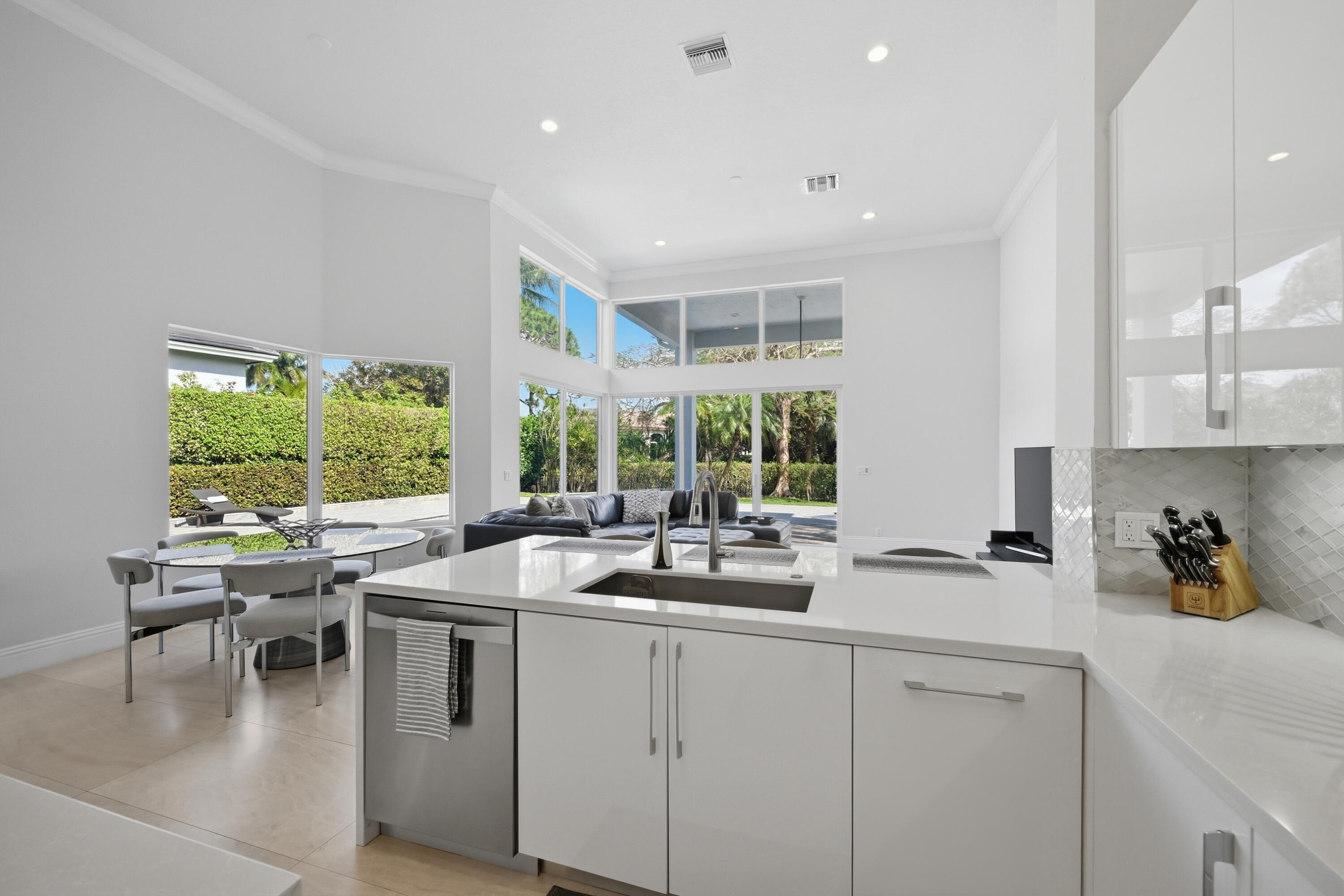 5006 Northwest 24th Circle Boca Raton, FL 33431 - Photo 8 of 52 10_ra1_7406