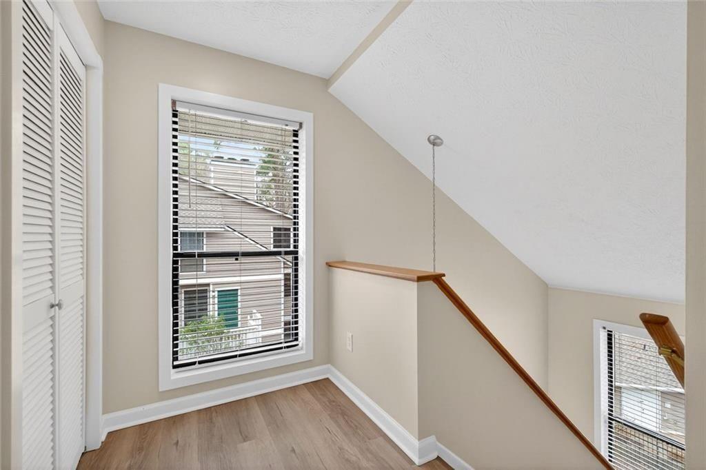 204 Wynnes Ridge Circle Southeast Marietta, GA 30067 - Photo 3 of 21