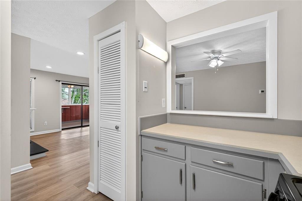 204 Wynnes Ridge Circle Southeast Marietta, GA 30067 - Photo 4 of 21