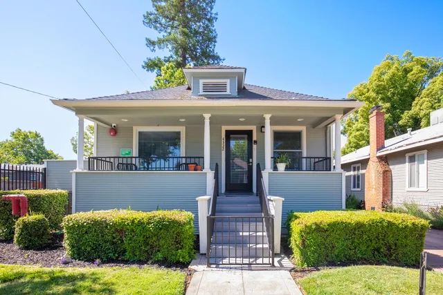 $875,000 | 4322 4th Avenue, Sacramento, CA 95817