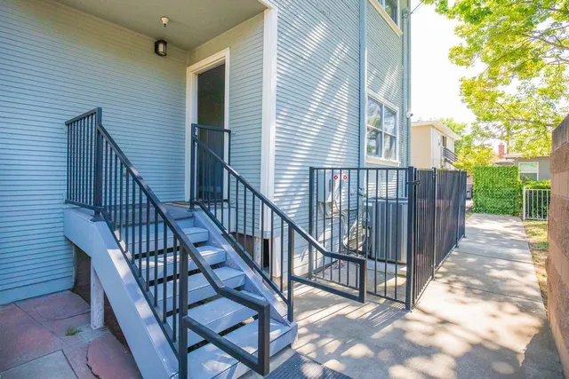 $875,000 | 4322 4th Avenue, Sacramento, CA 95817