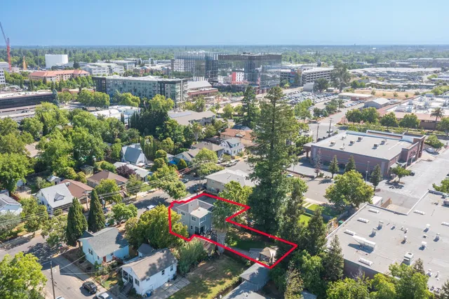 $875,000 | 4322 4th Avenue, Sacramento, CA 95817