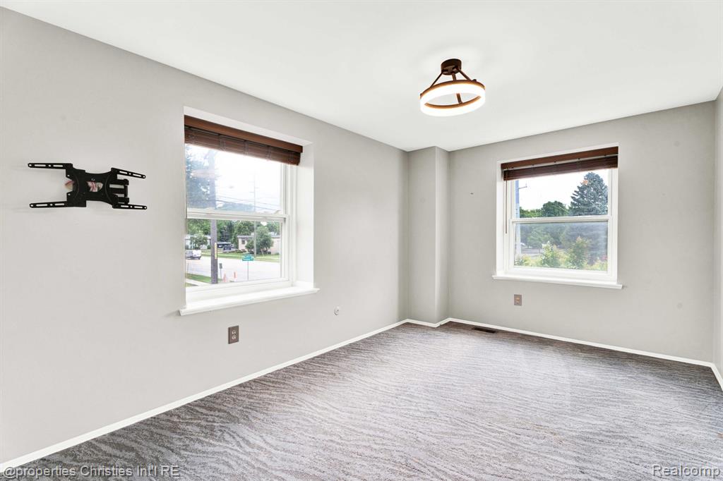 5085 Crooks Road, Unit 59 Royal Oak, MI 48073 - Photo 27 of 38 Gallery Image 27