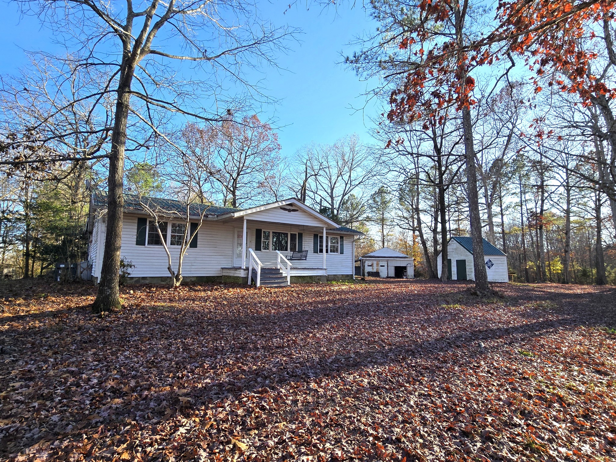 601 Anglin Ridge Road Dover, TN 37058 - Photo 2 of 30 a front view of a house with a yard