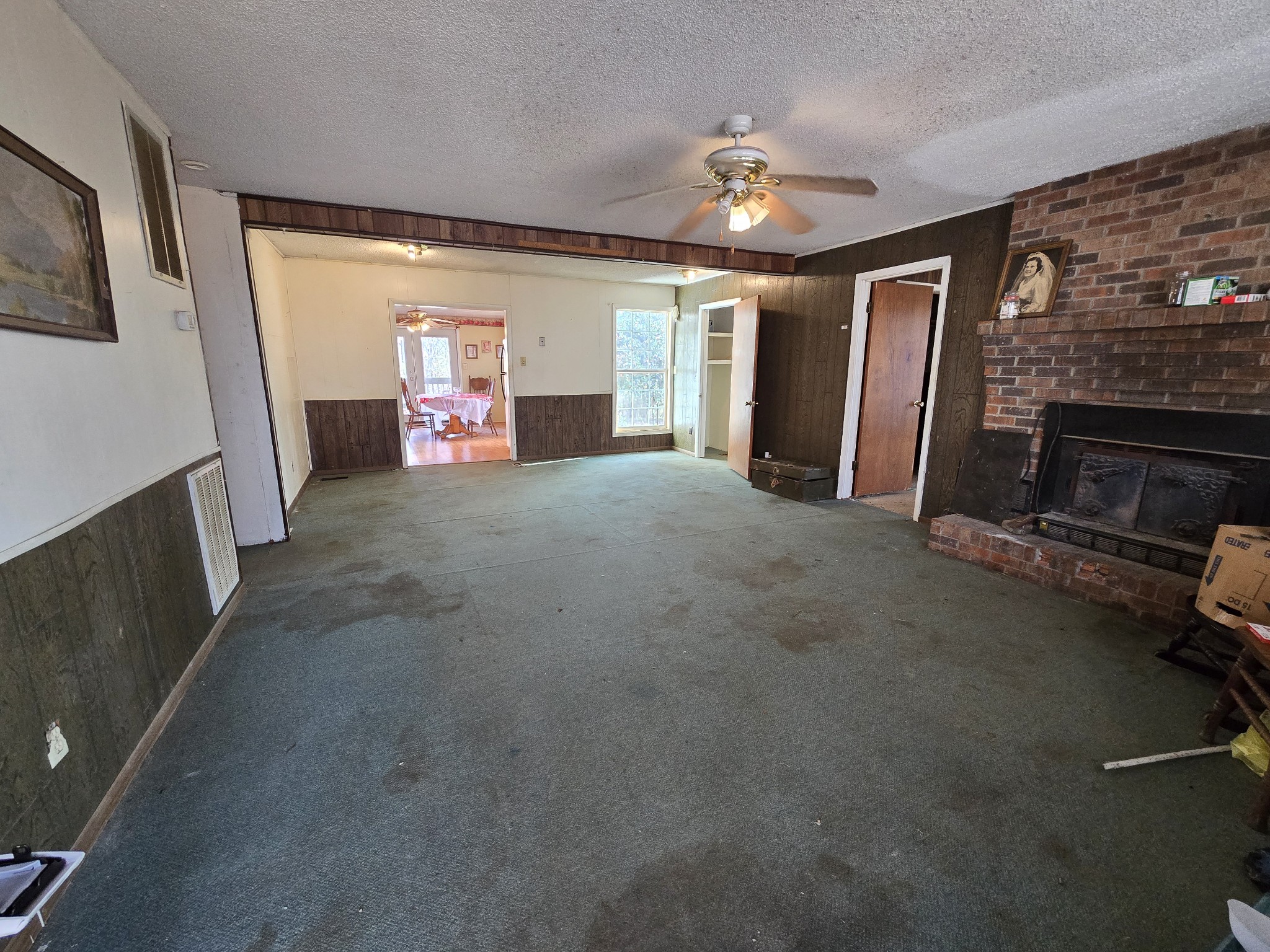 601 Anglin Ridge Road Dover, TN 37058 - Photo 9 of 29 a view of a livingroom with a fireplace