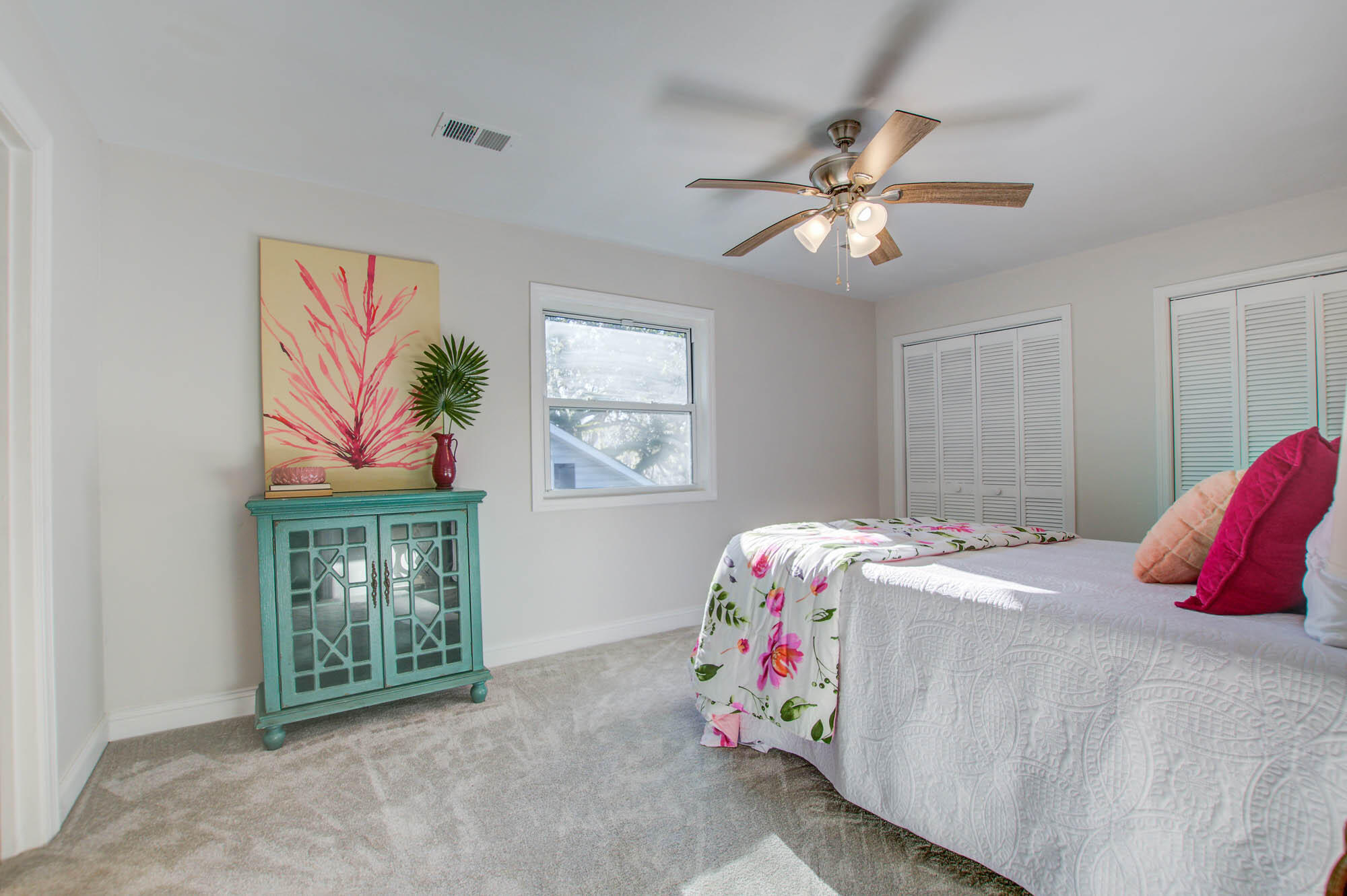 2426 Pristine View Road Charleston, SC 29414 - Photo 29 of 35 Guest suite