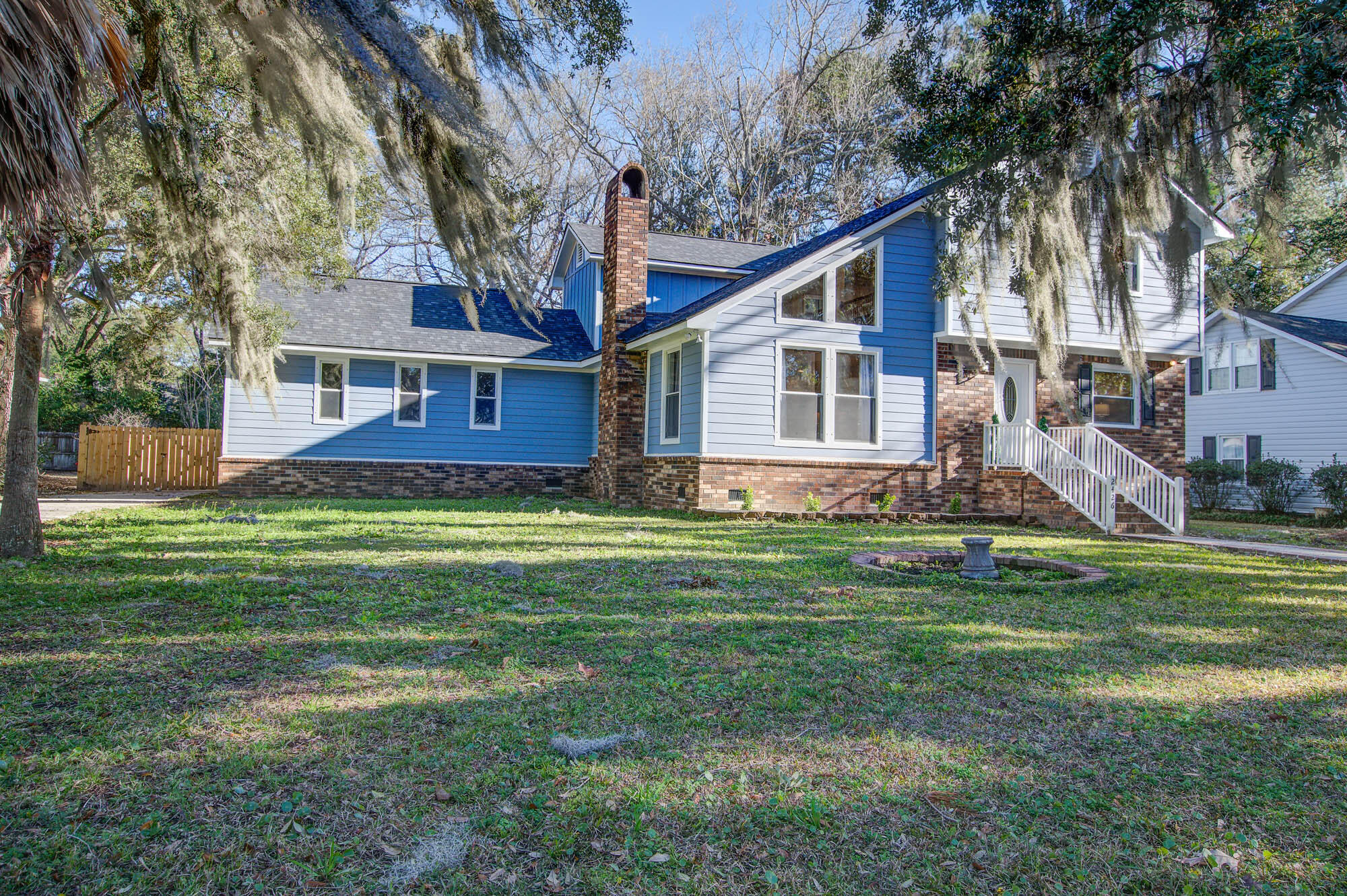 2426 Pristine View Road Charleston, SC 29414 - Photo 4 of 35 Front of house