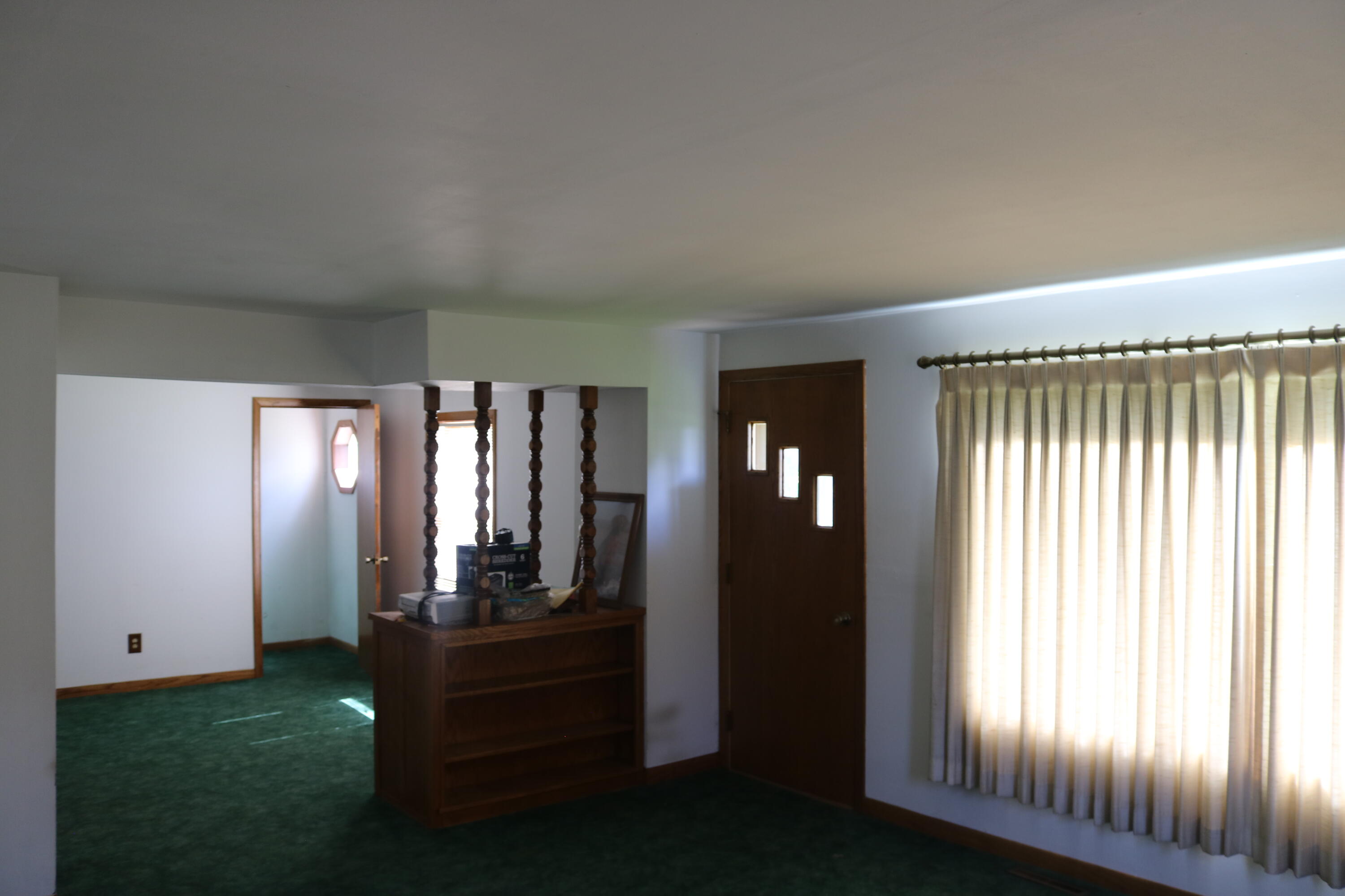 N562 Hancock Road Emmet, WI 53098 - Photo 11 of 28 Living Rm