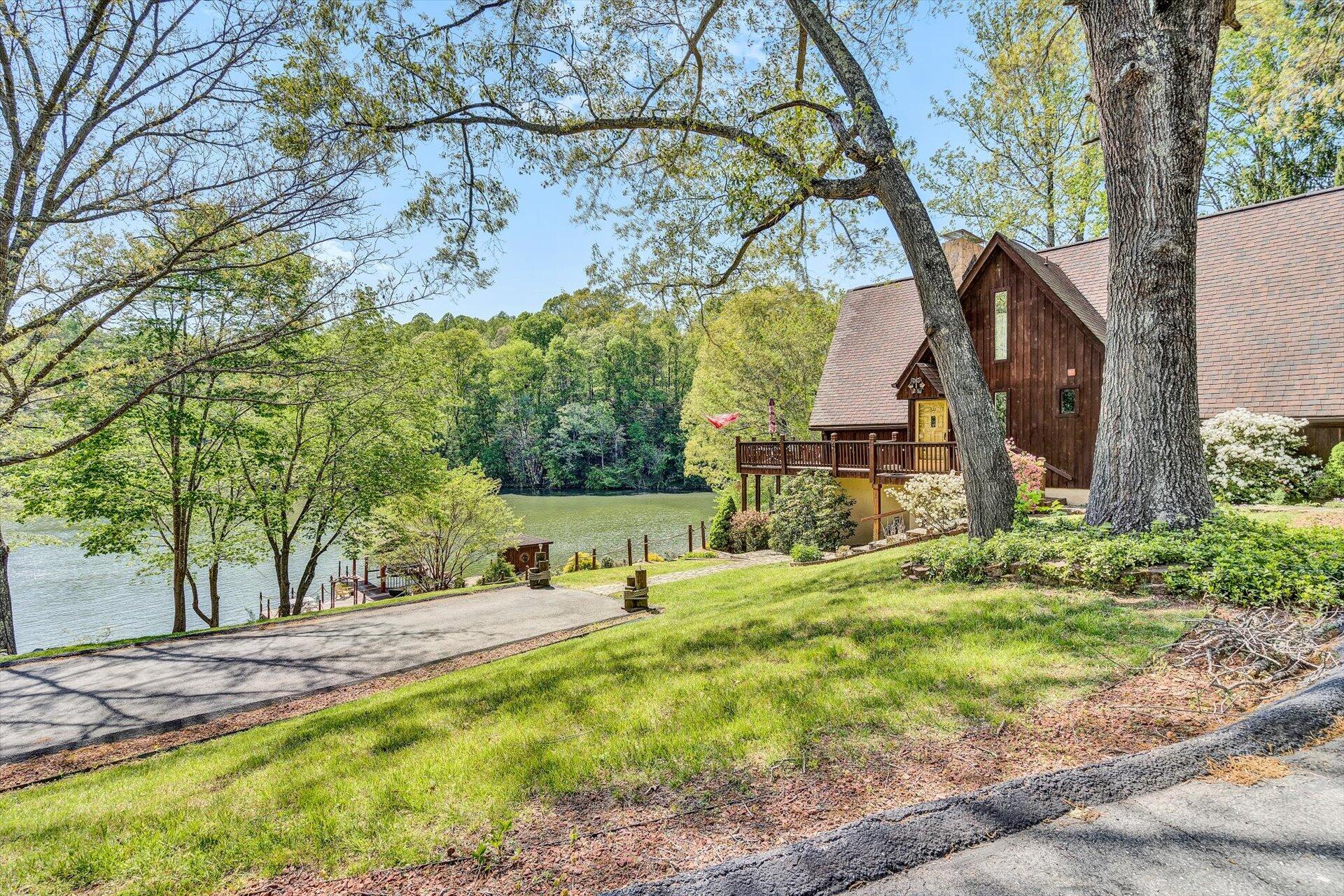 2339 Navigation Point Goodview, VA 24095 - Photo 44 of 49 a view of backyard of house with green space