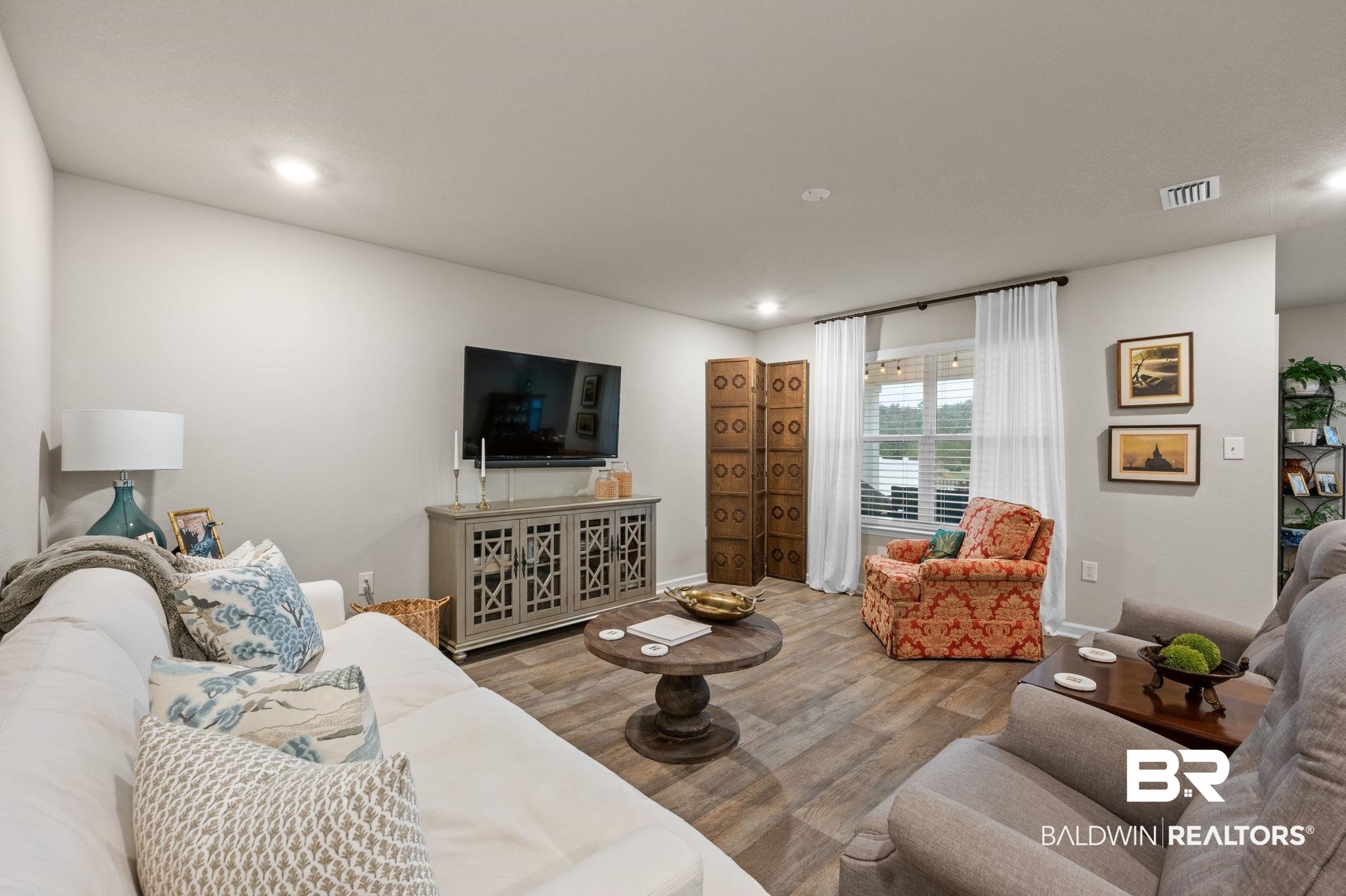 24005 Citation Loop Daphne, AL 36526 - Photo 4 of 46