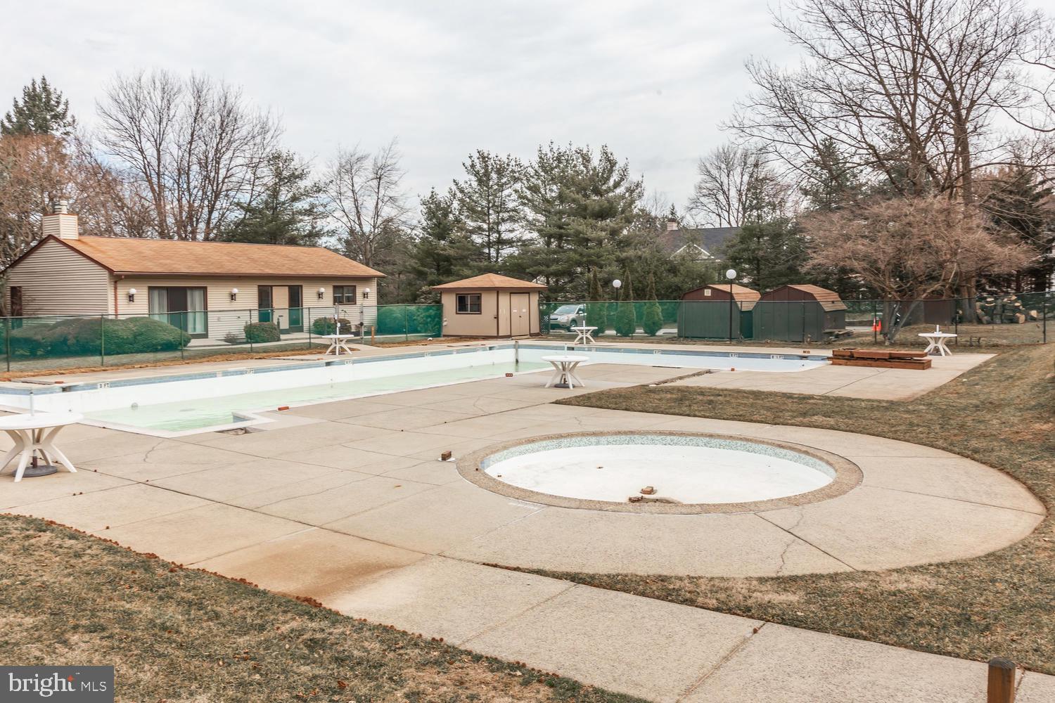 804 Raintree Lane Malvern, PA 19355 - Photo 18 of 18 Community pool