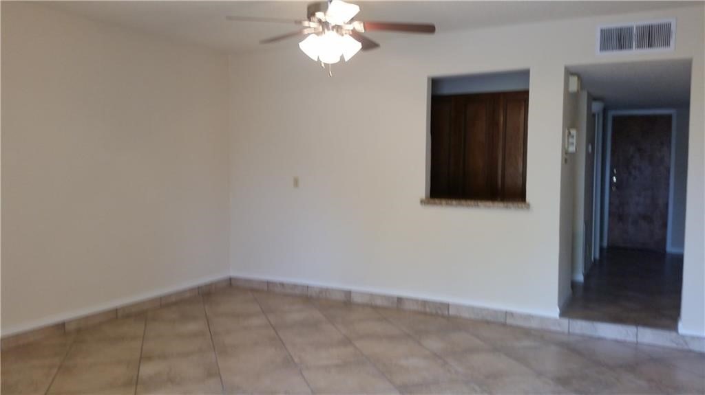 2725 Santa Fe Street, Unit E Corpus Christi, TX 78404 - Photo 2 of 14