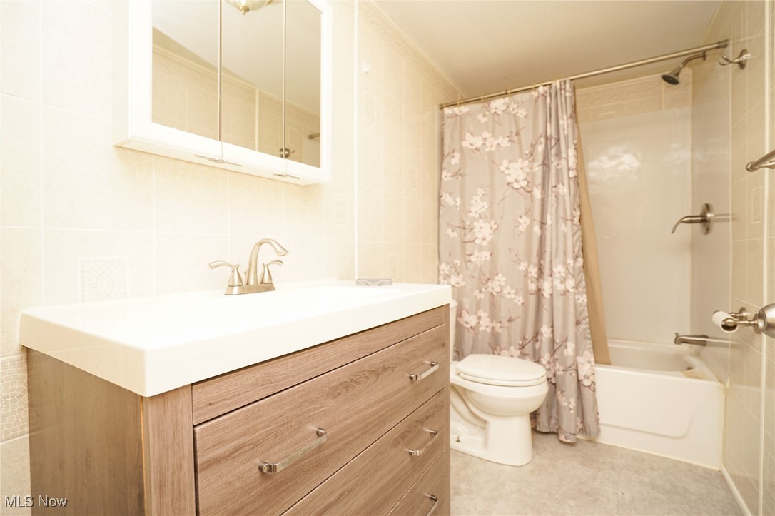 4345 Pembrook Road Youngstown, OH 44515 - Photo 11 of 16 Gallery Image 11