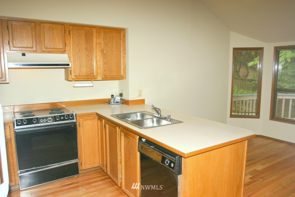 1916 238th Street Southeast Bothell, WA 98021 - Photo 5 of 12