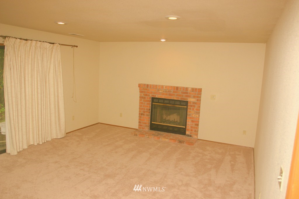 1916 238th Street Southeast Bothell, WA 98021 - Photo 8 of 12