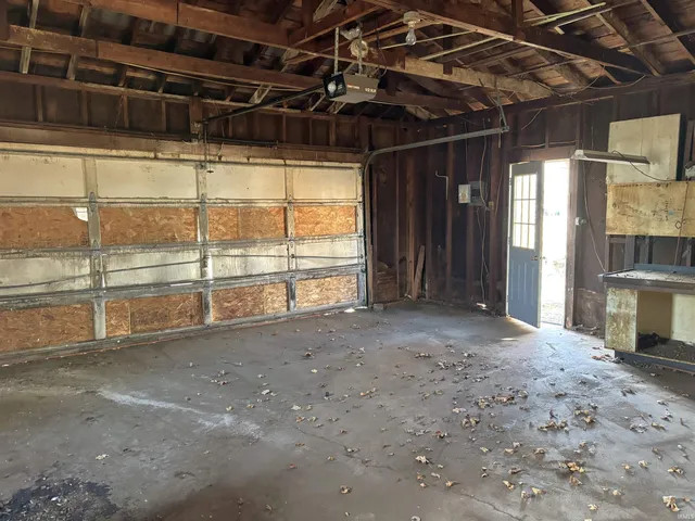 $69,900 | 10604 North Mansfield Drive, Muncie, IN 47303