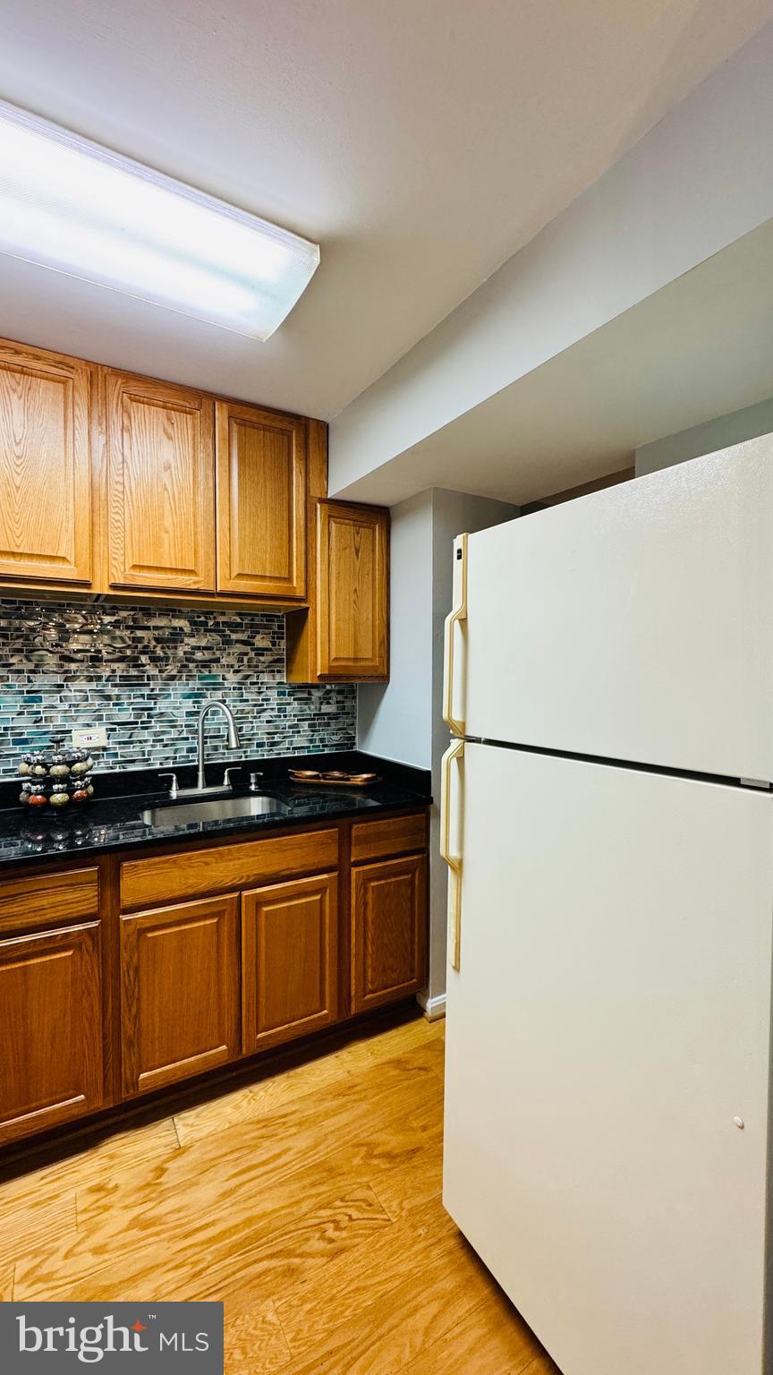 1111 Dennis Avenue Silver Spring, MD 20901 - Photo 12 of 55 Kitchen