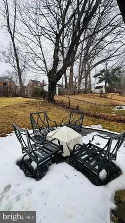 $2,450 | 1111 Dennis Avenue, Silver Spring, MD 20901