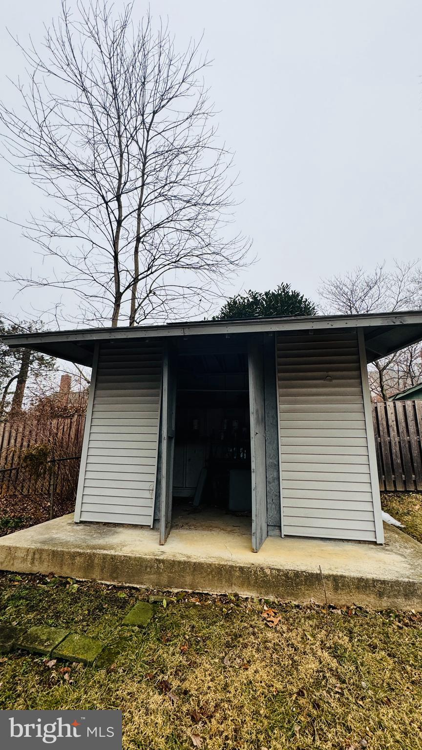 1111 Dennis Avenue Silver Spring, MD 20901 - Photo 50 of 55 Backyard views