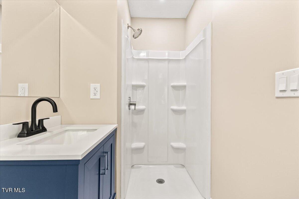 830 Foothills Road Kingsport, TN 37663 - Photo 32 of 44 24-128A6060