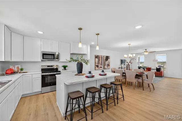 $378,985 | 5026 Becks Lndg Lane, St. Charles, MO 63301