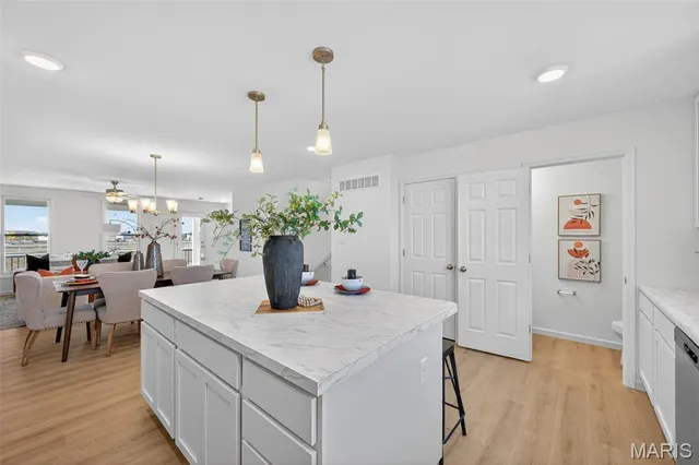 $378,985 | 5026 Becks Lndg Lane, St. Charles, MO 63301