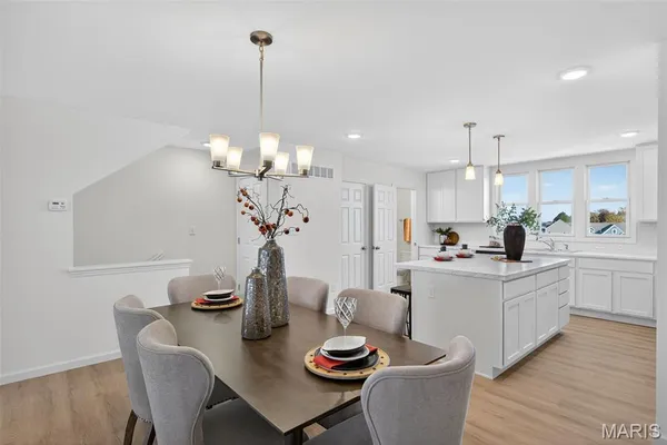 $369,900 | 5026 Becks Lndg Lane, St. Charles, MO 63301