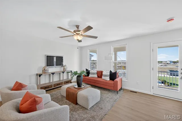 $378,985 | 5026 Becks Lndg Lane, St. Charles, MO 63301