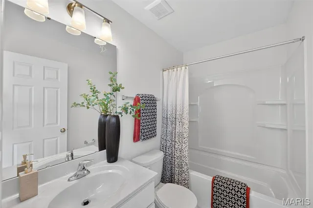 $378,985 | 5026 Becks Lndg Lane, St. Charles, MO 63301