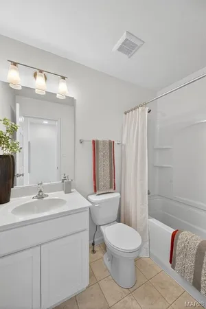 $369,900 | 5026 Becks Lndg Lane, St. Charles, MO 63301