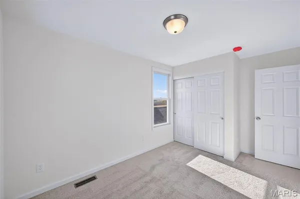 $369,900 | 5026 Becks Lndg Lane, St. Charles, MO 63301