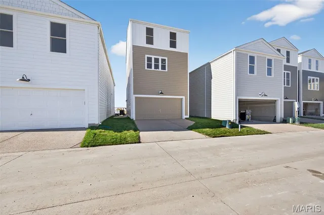 $378,985 | 5026 Becks Lndg Lane, St. Charles, MO 63301