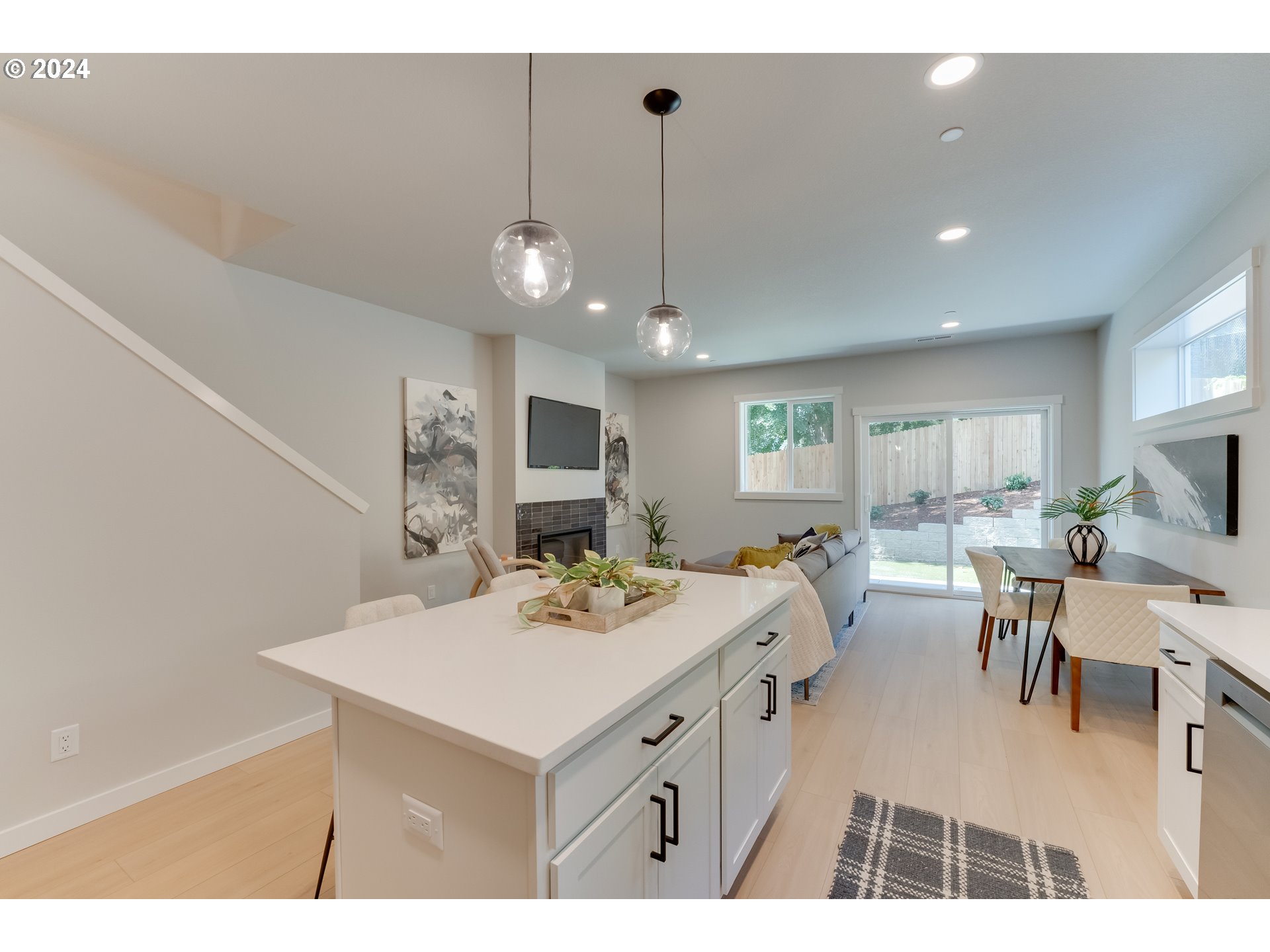 1243 Northwest Couch Street Camas, WA 98607 - Photo 11 of 32 Gallery Image 11