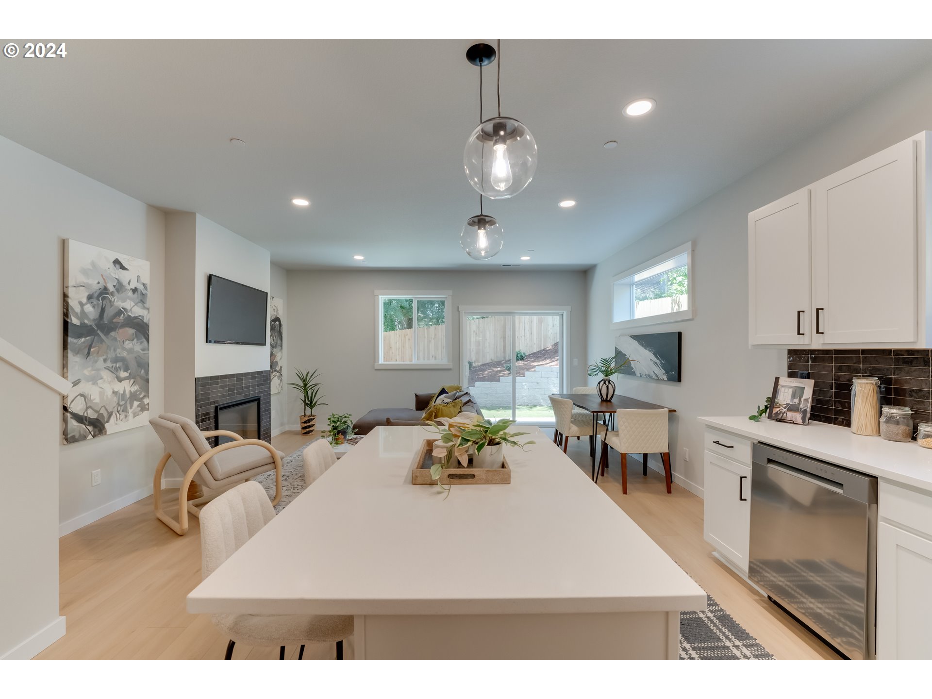 1243 Northwest Couch Street Camas, WA 98607 - Photo 15 of 32 Gallery Image 15