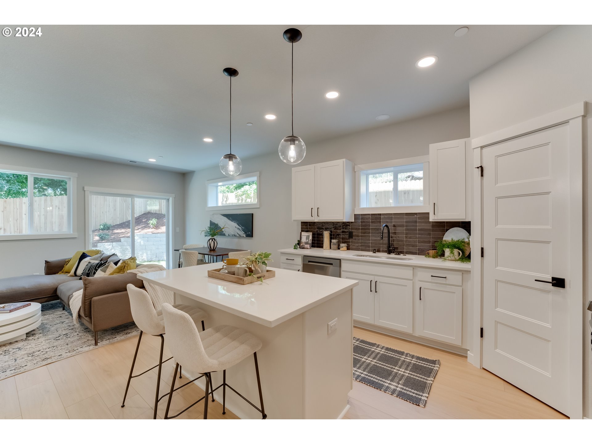 1243 Northwest Couch Street Camas, WA 98607 - Photo 8 of 32 Gallery Image 8