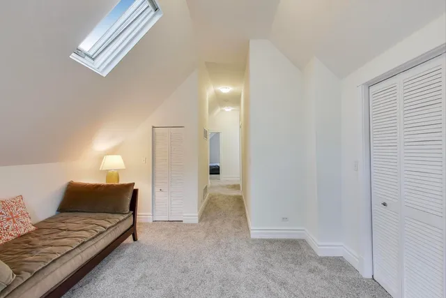 $649,000 | 3615 North Hoyne Avenue, Unit 2F, Chicago, IL 60618