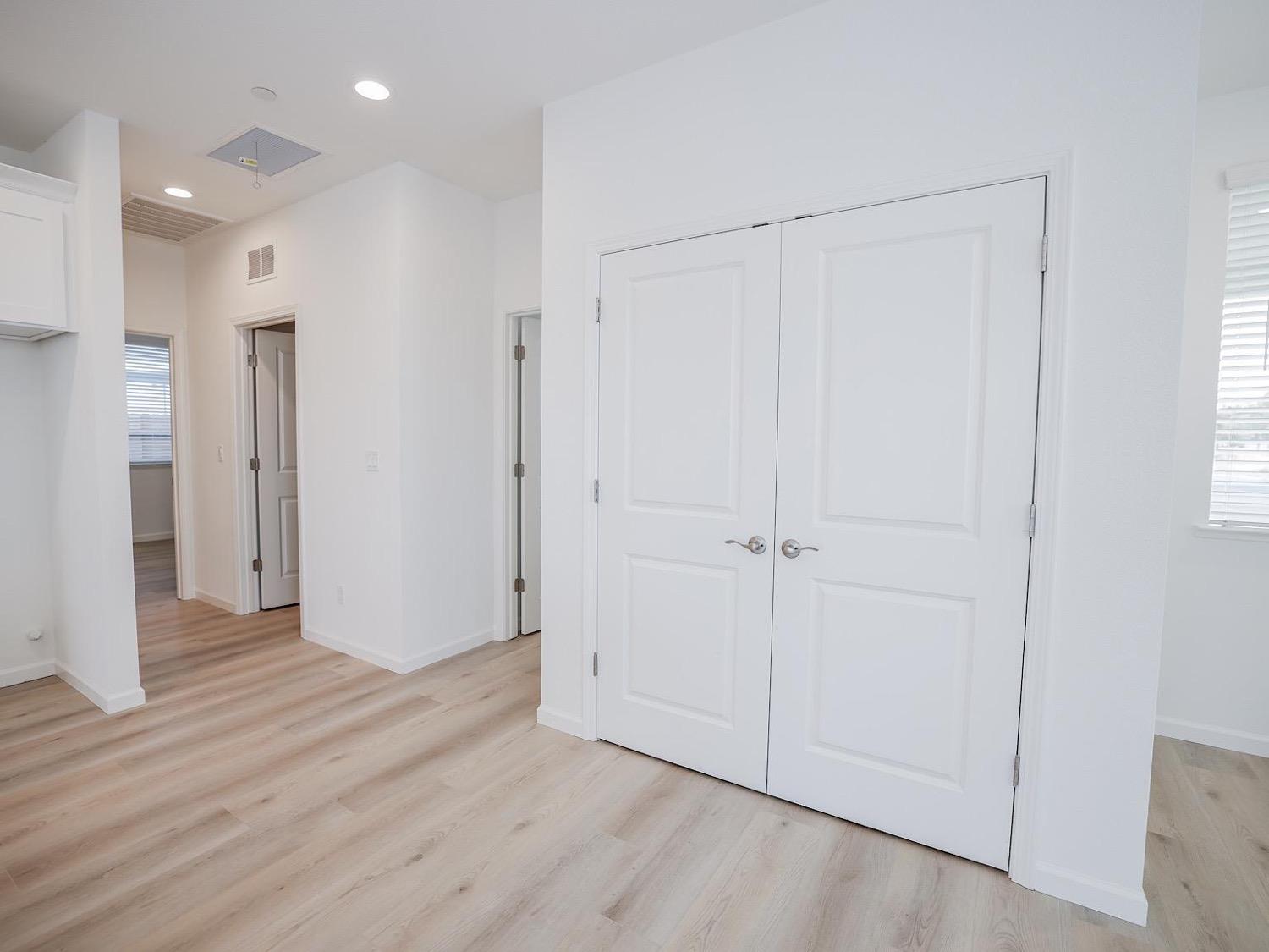 521 Fox Hunt Way Rio Linda, CA 95673 - Photo 27 of 78
