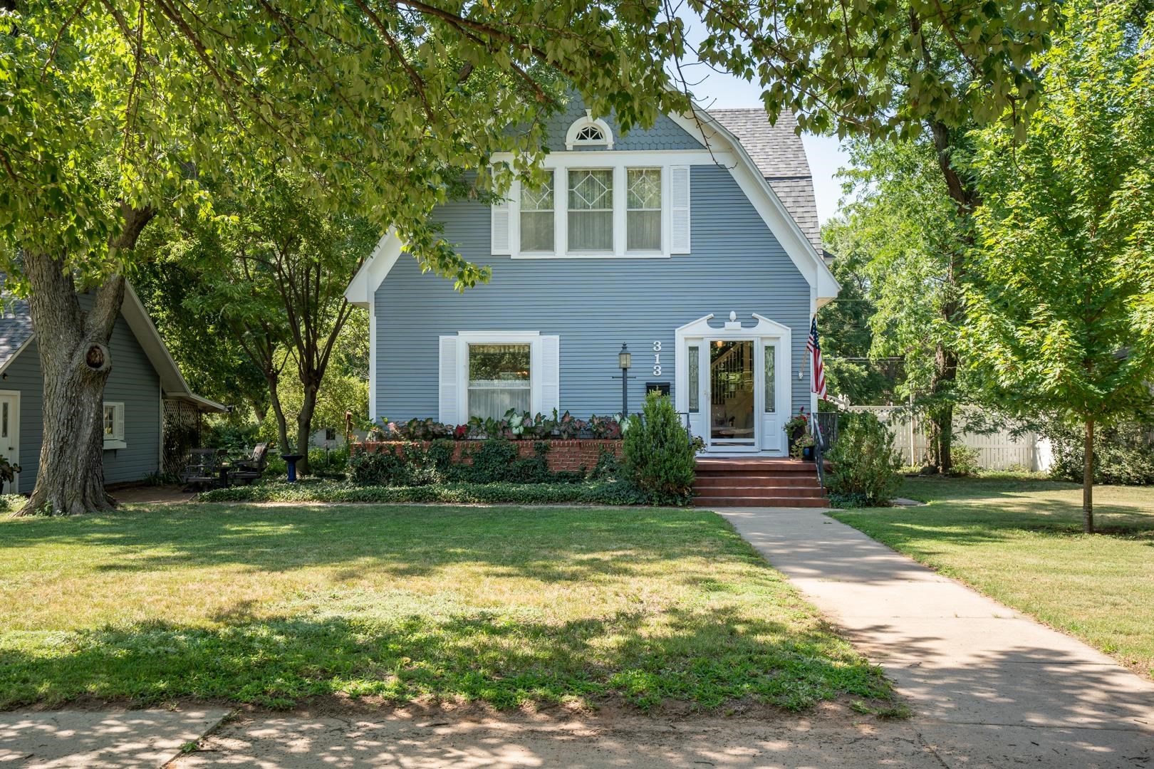 313 East C Avenue Kingman, KS 67068 - Photo 2 of 36